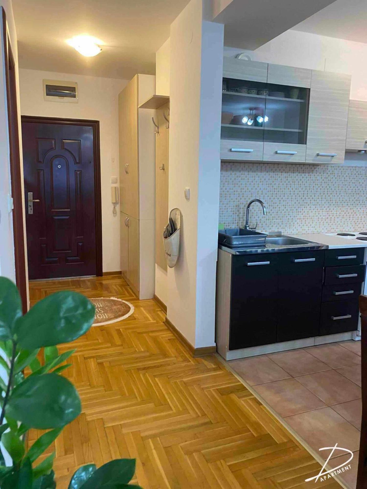 D Apartment Free Private Parking Fast Wi-Fi Novi Sad Luaran gambar
